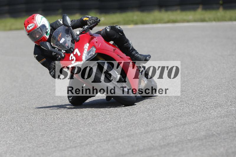 /27 12.06.2025 Ducati Schweiz Trackday Warmup  ADR/gelb-jeaune/31